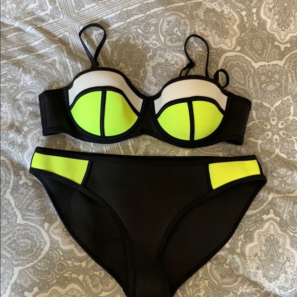 GUC Triangl bikini